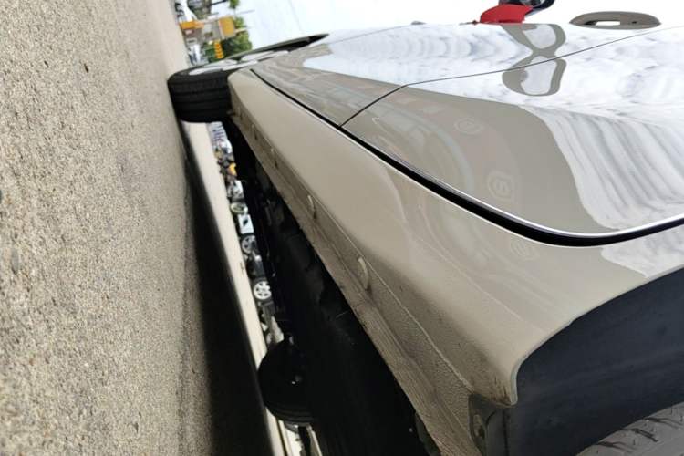 Used Wuling Hongguang MINIEV 2025 Four-Door Version Advanced Edition Left Side Sill