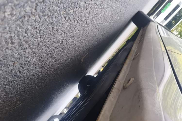Used Wuling Hongguang MINIEV 2025 Four-Door Version Advanced Edition Left Side Sill