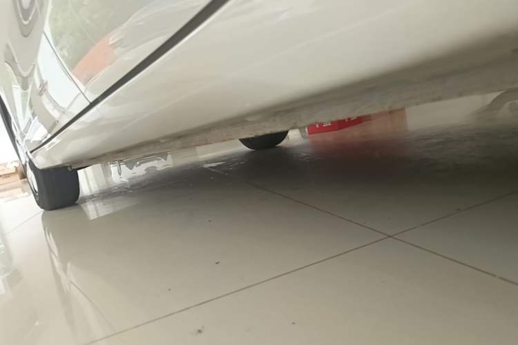 Used Wuling Hongguang MINIEV 2025 Four-Door Version Advanced Edition Left Side Sill