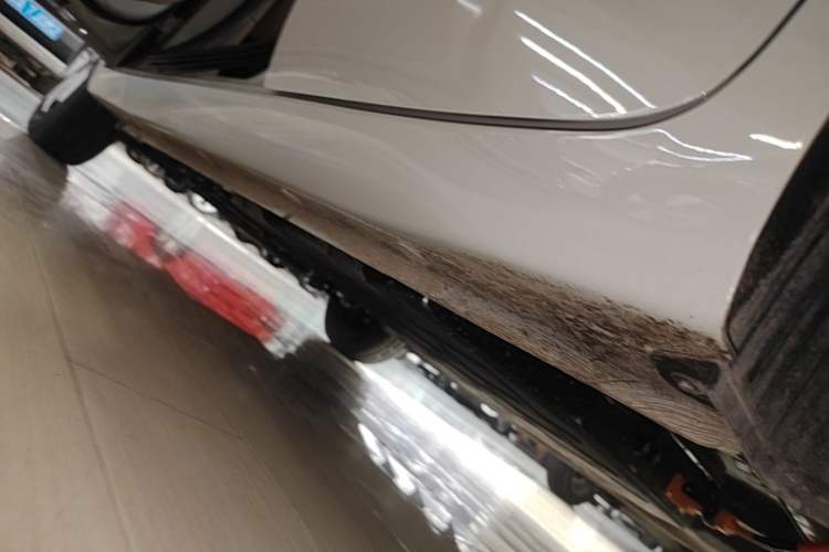 Used Wuling Hongguang MINIEV 2025 Four-Door Version Advanced Edition Left Side Sill