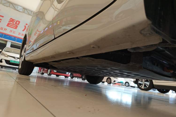 Used Wuling Hongguang MINIEV 2025 Four-Door Version Advanced Edition Left Side Sill