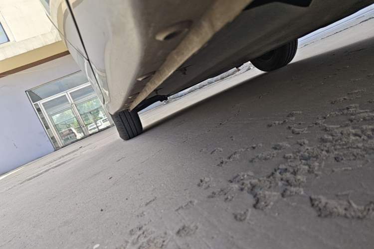 Used Wuling Hongguang MINIEV 2025 Four-Door Version Advanced Edition Left Side Sill