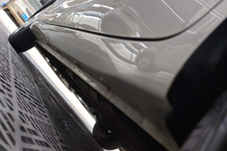 Used Wuling Hongguang MINIEV 2025 Four-Door Version Advanced Edition Left Side Sill