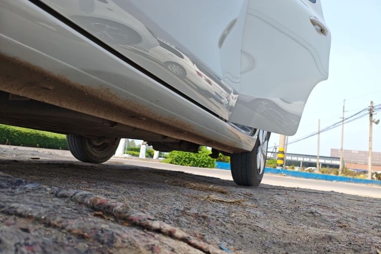 Used Wuling Hongguang MINIEV 2025 Four-Door Version Advanced Edition Left Side Sill