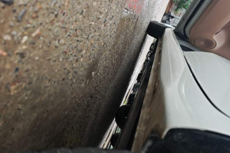 Used Wuling Hongguang MINIEV 2025 Four-Door Version Advanced Edition Left Side Sill
