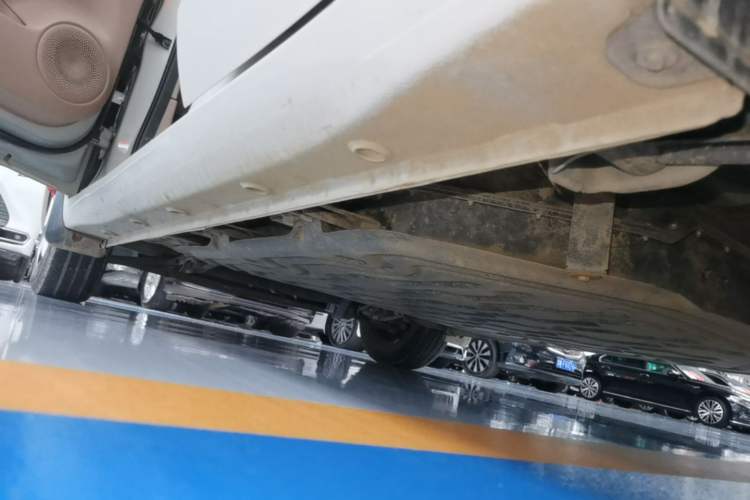 Used Wuling Hongguang MINIEV 2025 Four-Door Version Advanced Edition Left Side Sill
