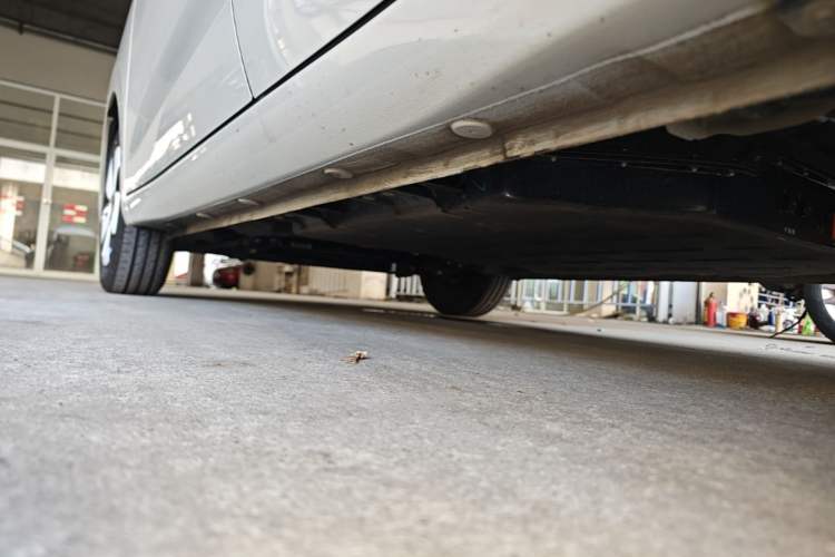Used Wuling Hongguang MINIEV 2025 Four-Door Version Advanced Edition Left Side Sill