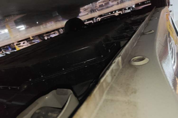 Used Wuling Hongguang MINIEV 2025 Four-Door Version Advanced Edition Left Side Sill