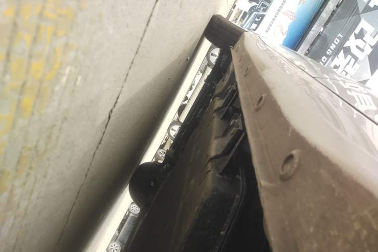 Used Wuling Hongguang MINIEV 2025 Four-Door Version Zhenxiang+ Edition Left Side Sill