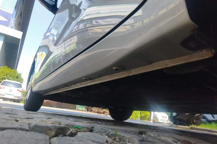 Used Wuling Hongguang MINIEV 2025 Four-Door Version Advanced Edition Left Side Sill