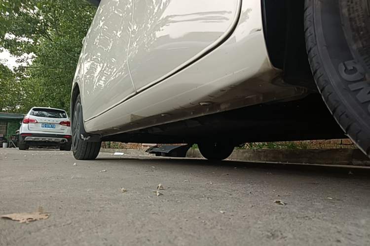 Used Wuling Hongguang MINIEV 2025 Four-Door Version Advanced Edition Left Side Sill