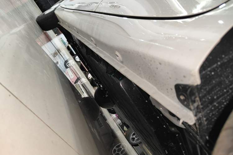Used Wuling Hongguang MINIEV 2025 Four-Door Version Advanced Edition Left Side Sill