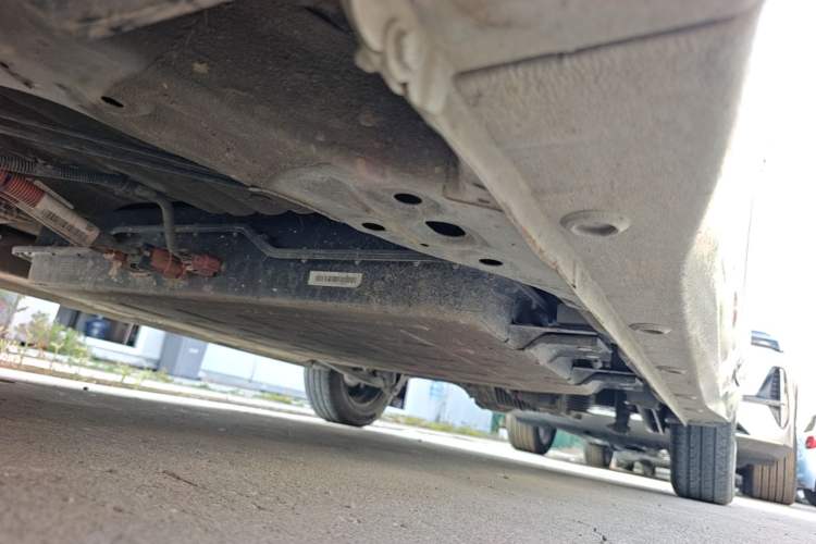 Used Wuling Hongguang MINIEV 2025 Four-Door Version Premium Edition Left Side Sill