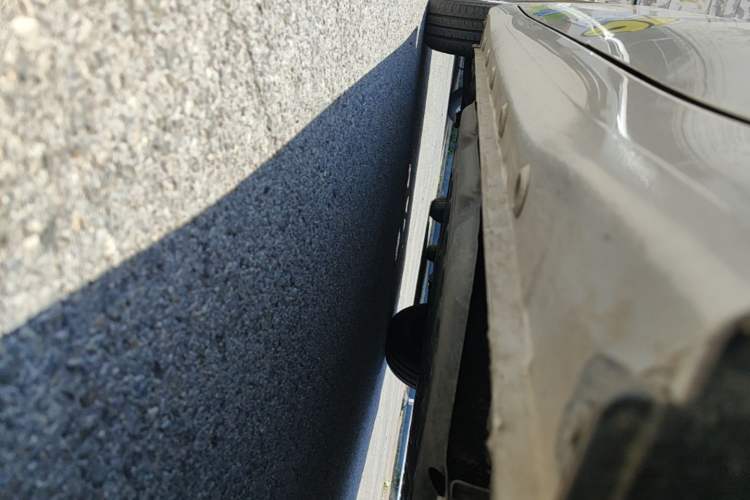 Used Wuling Hongguang MINIEV 2025 Four-Door Version Advanced Edition Left Side Sill