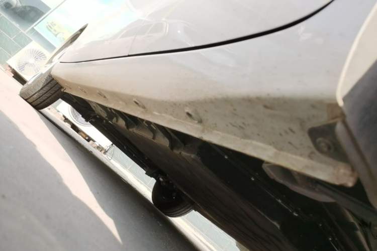 Used Wuling Hongguang MINIEV 2025 Four-Door Version Advanced Edition Left Side Sill