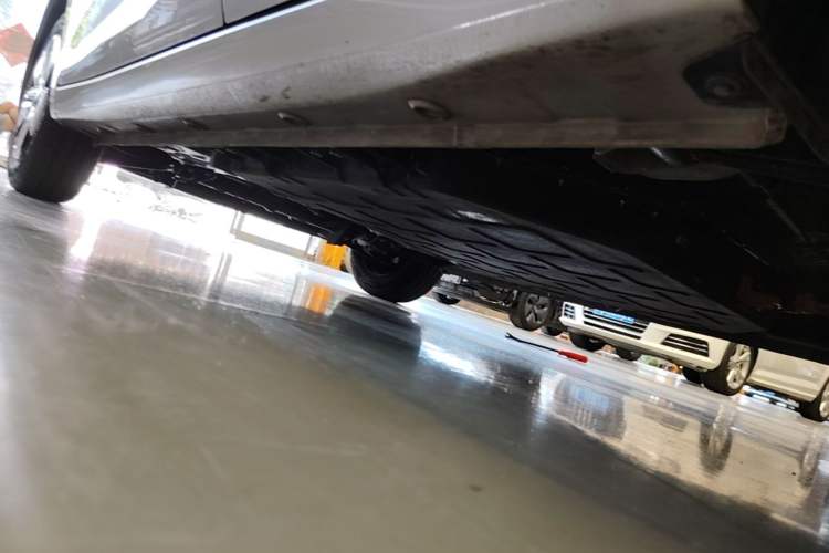 Used Wuling Hongguang MINIEV 2025 Four-Door Version Advanced Edition Left Side Sill