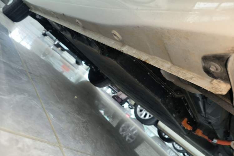 Used Wuling Hongguang MINIEV 2025 Four-Door Version Zhenxiang+ Edition Left Side Sill