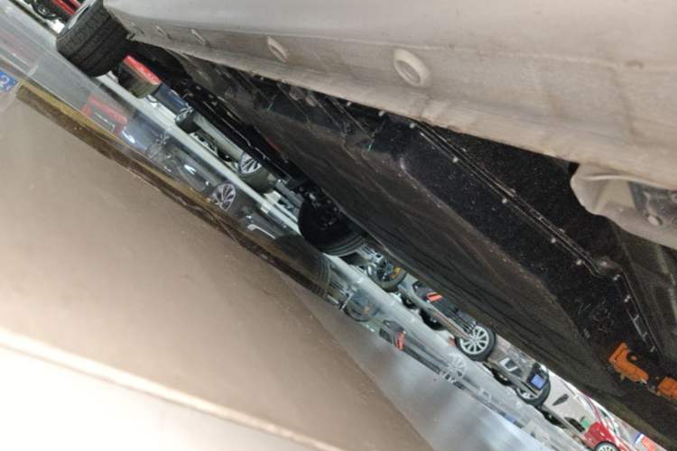 Used Wuling Hongguang MINIEV 2025 Four-Door Version Advanced Edition Left Side Sill