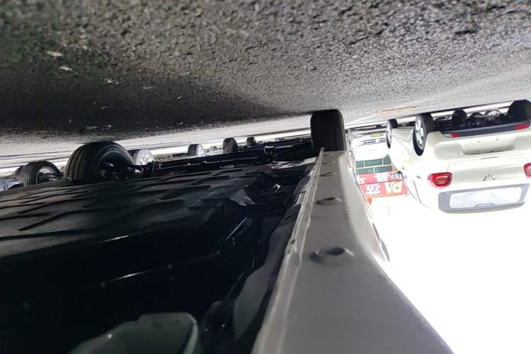 Used Wuling Hongguang MINIEV 2025 Four-Door Version Advanced Edition Left Side Sill
