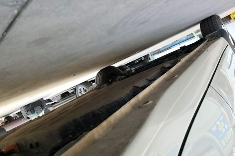 Used Wuling Hongguang MINIEV 2025 Four-Door Version Advanced Edition Left Side Sill
