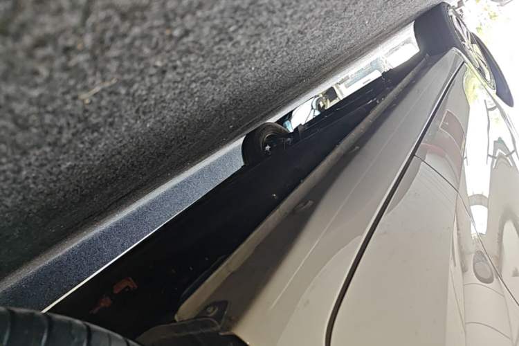 Used Wuling Hongguang MINIEV 2025 Four-Door Version Advanced Edition Left Side Sill