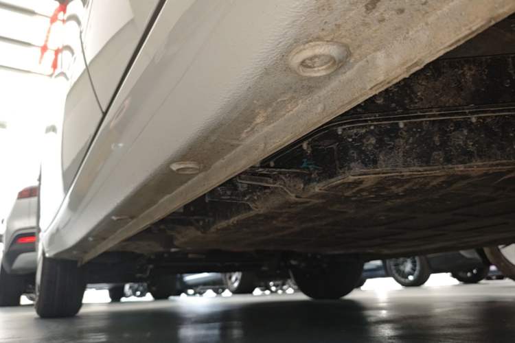 Used Wuling Hongguang MINIEV 2025 Four-Door Version Advanced Edition Left Side Sill