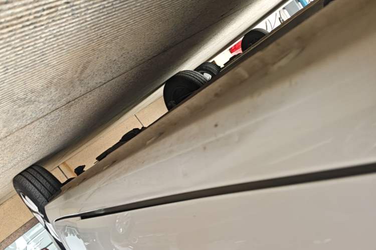 Used Wuling Hongguang MINIEV 2025 Four-Door Version Advanced Edition Left Side Sill