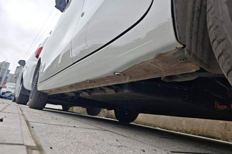 Used Wuling Hongguang MINIEV 2025 Four-Door Version Zhenxiang+ Edition Left Side Sill