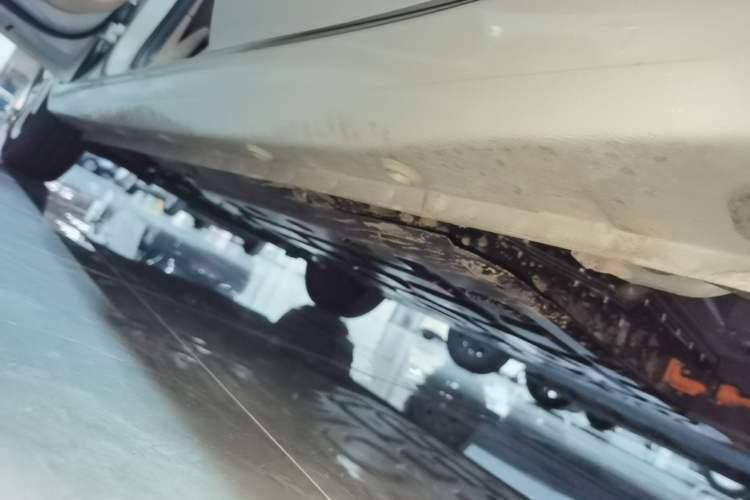 Used Wuling Hongguang MINIEV 2025 Four-Door Version Advanced Edition Left Side Sill