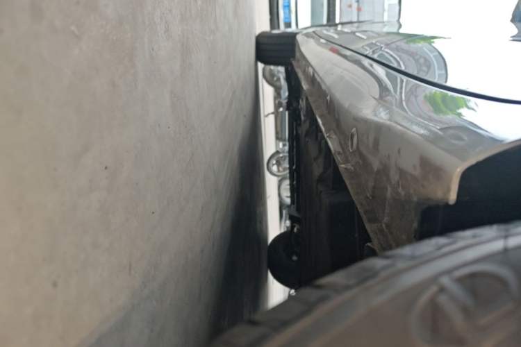Used Wuling Hongguang MINIEV 2025 Four-Door Version Zhenxiang+ Edition Left Side Sill