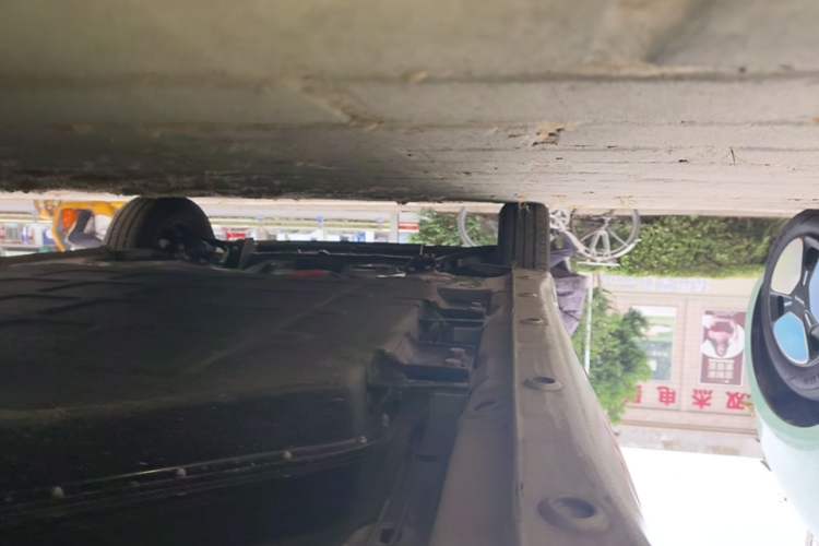 Used Wuling Hongguang MINIEV 2025 Four-Door Version Advanced Edition Left Side Sill