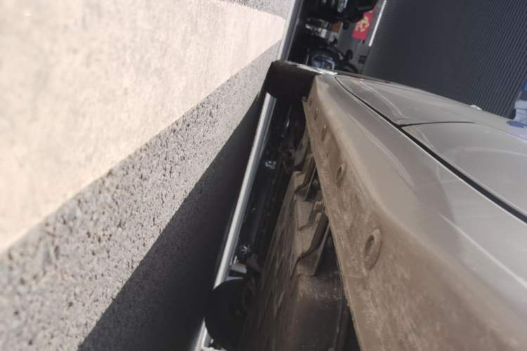 Used Wuling Hongguang MINIEV 2025 Four-Door Version Advanced Edition Left Side Sill