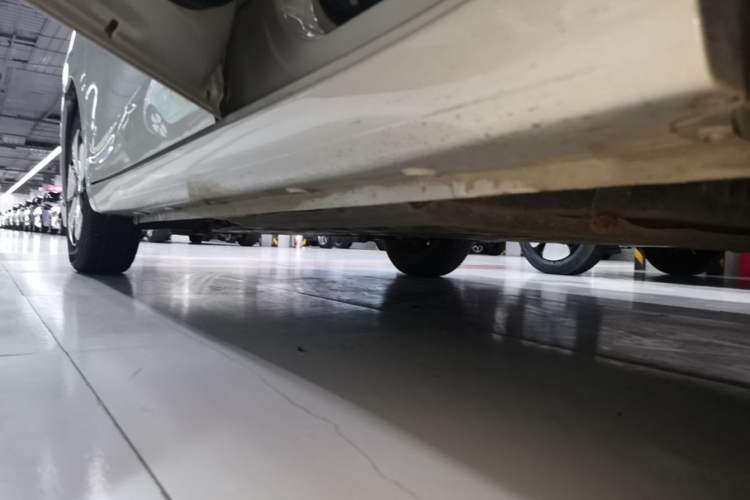 Used Wuling Hongguang MINIEV 2025 Four-Door Version Zhenxiang+ Edition Left Side Sill