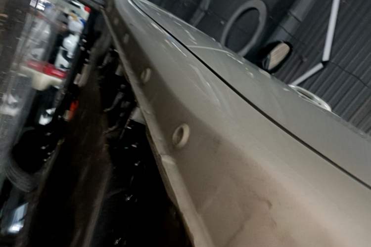 Used Wuling Hongguang MINIEV 2025 Four-Door Version Advanced Edition Left Side Sill