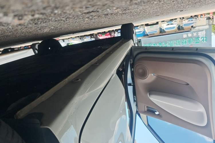 Used Wuling Hongguang MINIEV 2025 Four-Door Version Zhenxiang+ Edition Left Side Sill