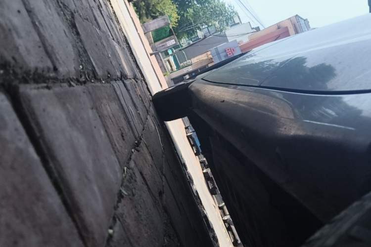 Used Wuling Hongguang MINIEV 2025 Four-Door Version Advanced Edition Left Side Sill