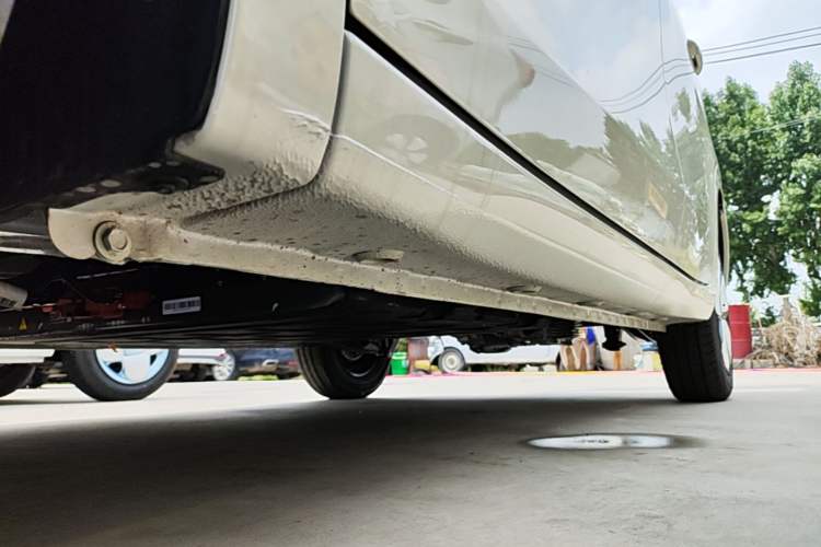 Used Wuling Hongguang MINIEV 2025 Four-Door Version Advanced Edition Left Side Sill