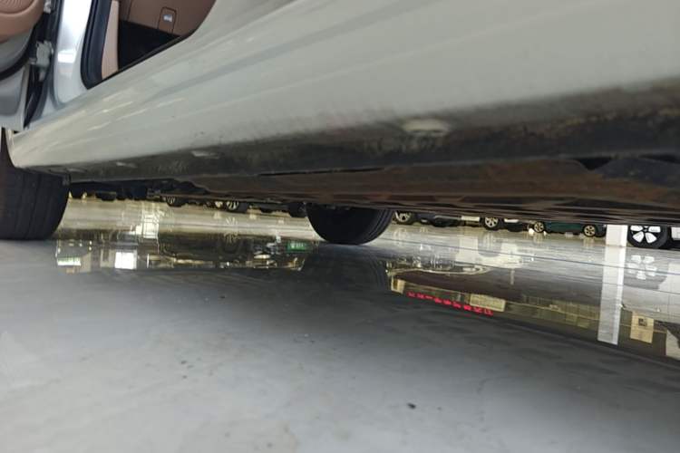 Used Wuling Hongguang MINIEV 2025 Four-Door Version Advanced Edition Left Side Sill