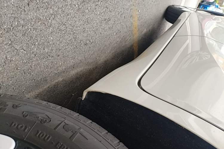 Used Wuling Hongguang MINIEV 2025 Four-Door Version Advanced Edition Left Side Sill