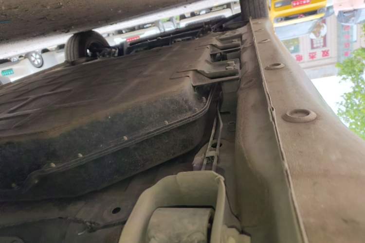 Used Wuling Hongguang MINIEV 2025 Four-Door Version Zhenxiang+ Edition Left Side Sill