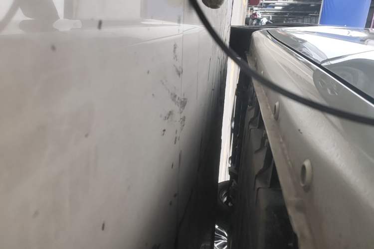 Used Wuling Hongguang MINIEV 2025 Four-Door Version Advanced Edition Left Side Sill