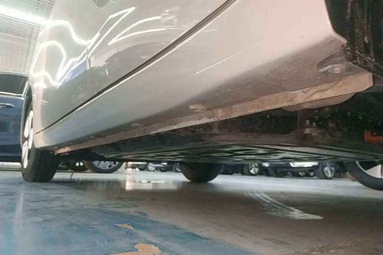 Used Wuling Hongguang MINIEV 2025 Four-Door Version Advanced Edition Left Side Sill