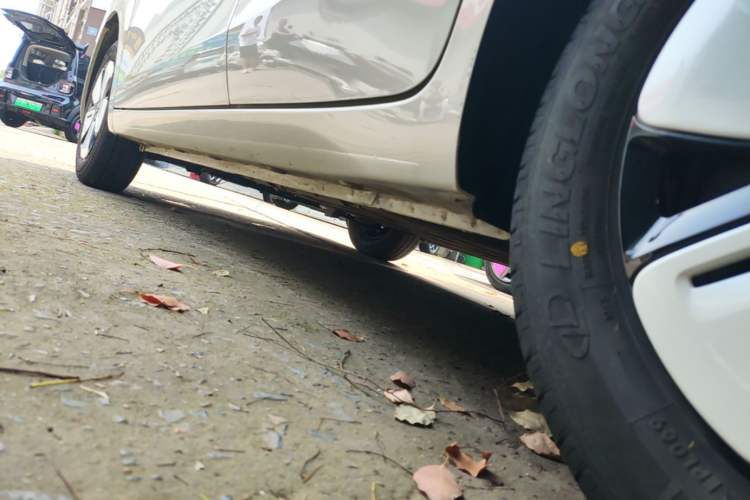 Used Wuling Hongguang MINIEV 2025 Four-Door Version Advanced Edition Left Side Sill