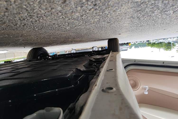 Used Wuling Hongguang MINIEV 2025 Four-Door Version Advanced Edition Left Side Sill