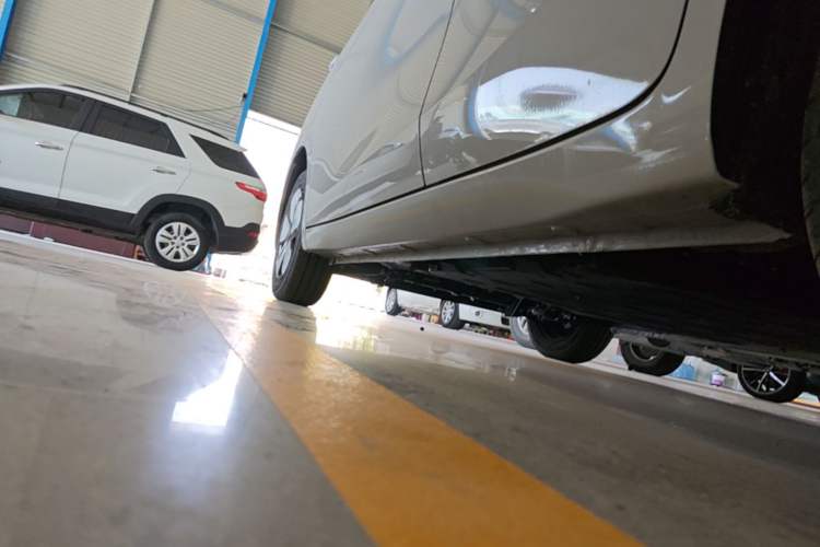 Used Wuling Hongguang MINIEV 2025 Four-Door Version Advanced Edition Left Side Sill