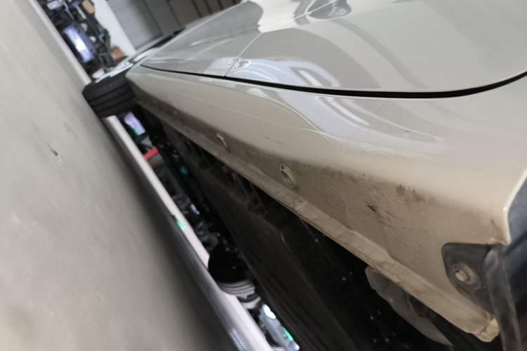 Used Wuling Hongguang MINIEV 2025 Four-Door Version Premium Edition Left Side Sill