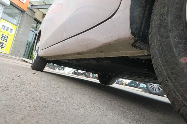 Used Wuling Hongguang MINIEV 2025 Four-Door Version Advanced Edition Left Side Sill