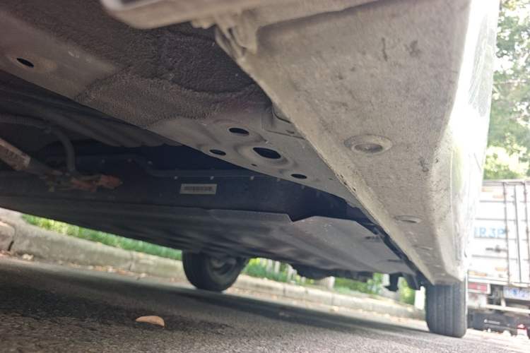 Used Wuling Hongguang MINIEV 2025 Four-Door Version Advanced Edition Left Side Sill