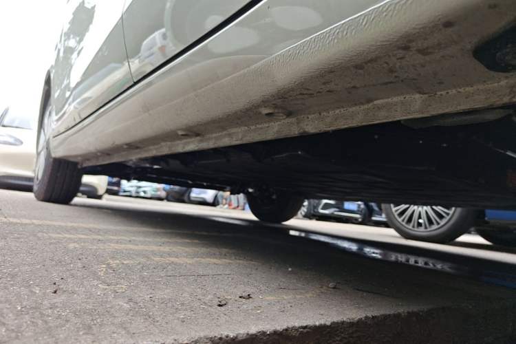 Used Wuling Hongguang MINIEV 2025 Four-Door Version Zhenxiang+ Edition Left Side Sill