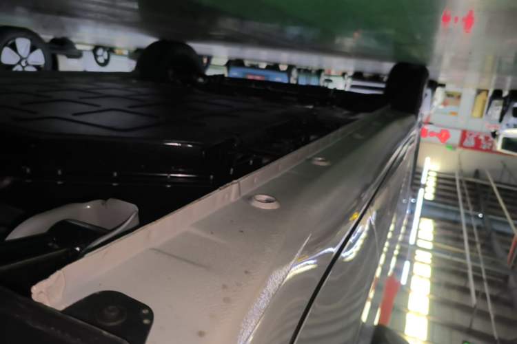 Used Wuling Hongguang MINIEV 2025 Four-Door Version Advanced Edition Left Side Sill